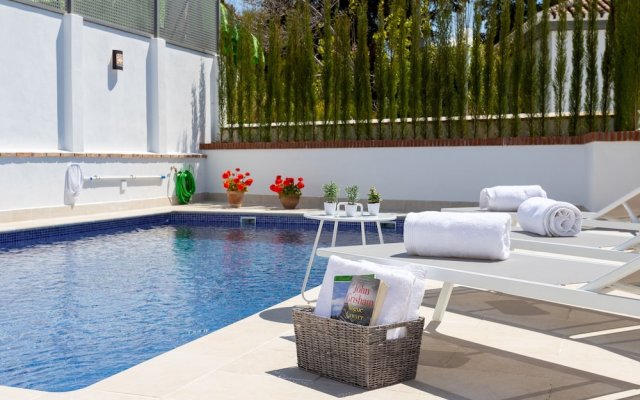 Fantastic 3 Bd & 3 Bth Apartm With Comunnal Terrace. Carmen San Ignacio II