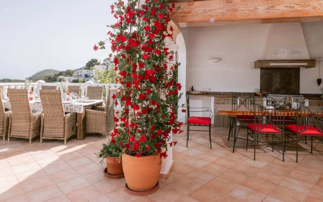 Luxurious, Detached Villa With Swimming Pool 10 Persons