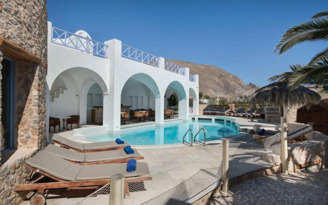 Meltemi Suites