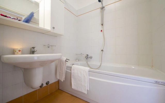 Porto Letizia Begonia 4