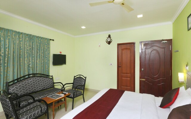 OYO 970 MNR Grand