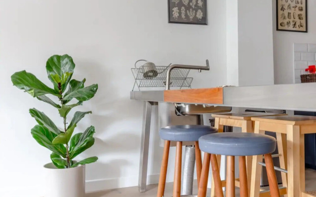 Contemporary 2 Bedroom Apartment in Bermondsey