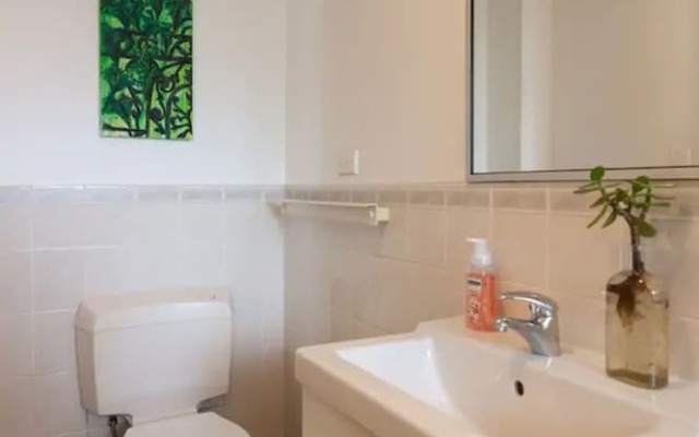 Bright 3 Bedroom Apartment in Leafy Artarmon