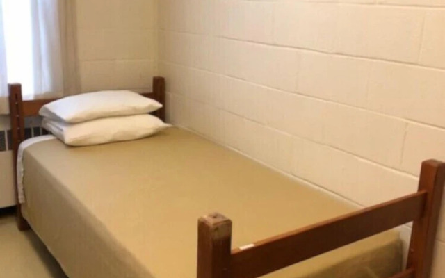 FX Hall Residences - Hostel
