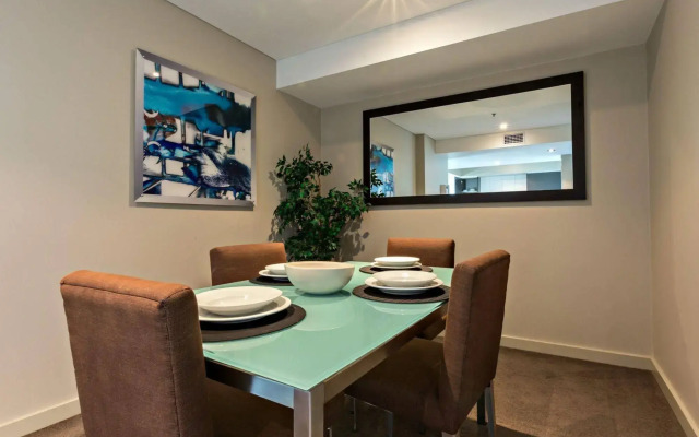 Adelaide Dress Circle Apartments - North Terrace