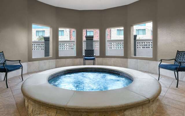 La Quinta Inn & Suites by Wyndham Belton - Temple South