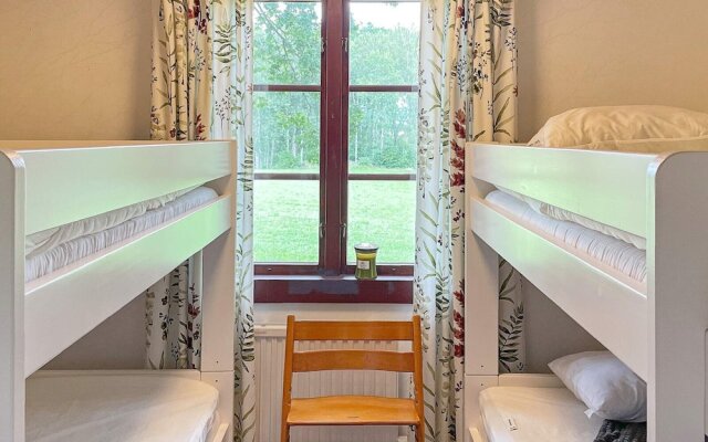 6 Person Holiday Home in Mellerud-by Traum
