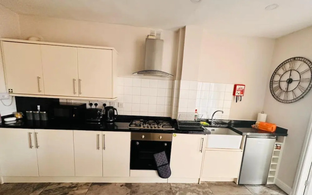 Birmingham Blissful Apartment With 2 Bedrooms