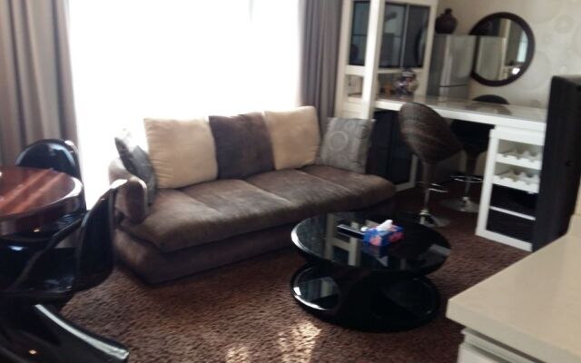 Fnf Service Suite at Times Square