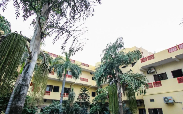 OYO Flagship 22531 C Scheme Ashok Nagar