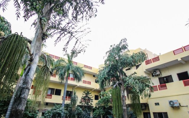 OYO Flagship 22531 C Scheme Ashok Nagar
