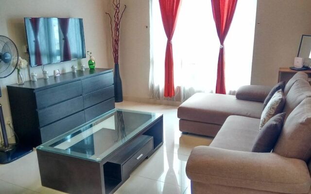 Royal Regent Condominium by iHost