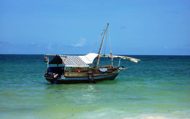 Lantana Galu Beach