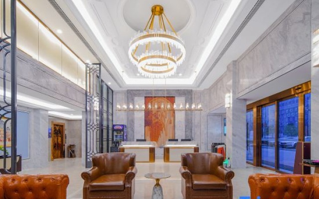 Vienna Hotel (Qianjiang railway station Lobster City Shop) – Lobby – Qianjiang