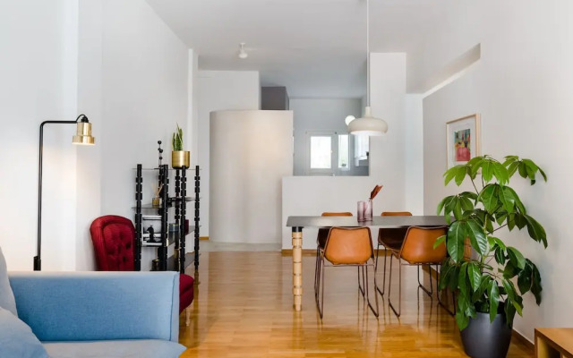 UPSTREET Adorable 2 Bedroom Apartment near Kallimarmaro Stadium