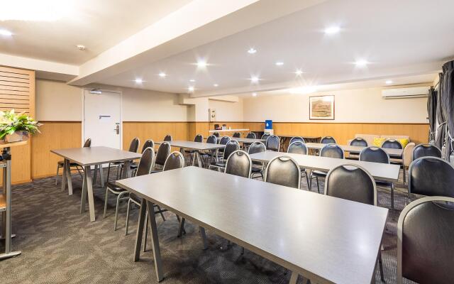 Best Western Newmarket Inn & Suites