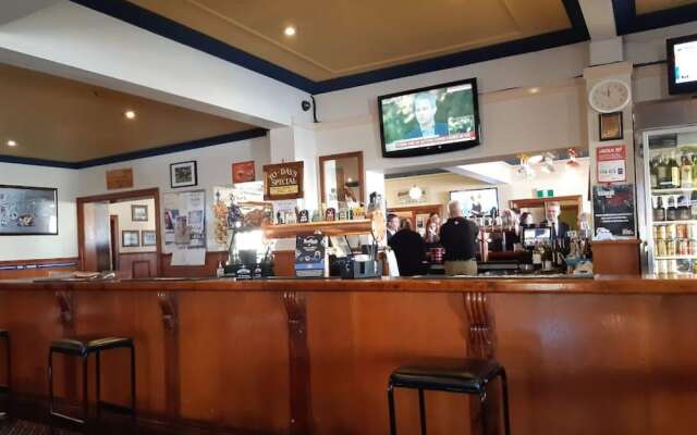 Vandenberg Hotel Forbes