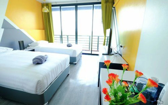 Play Phala Beach Rayong