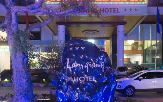 Lam Giang Hotel