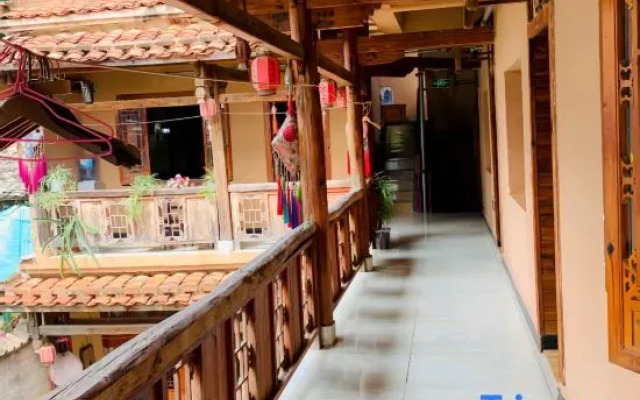 Puzhehei Jinghe Xiaoyuan Chinese Inn