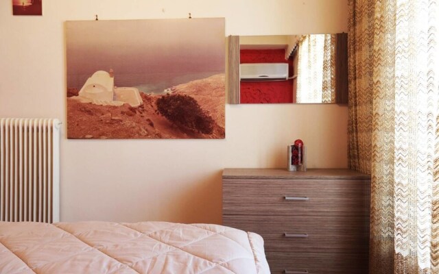 Romantic Apt with Penthouse & Acropolis View