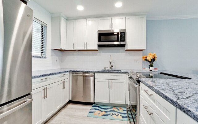 Runaway Bay 270 - 1357301