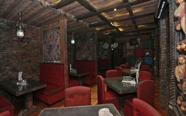 Oyo 18362 Hotel Jai Maa Durga