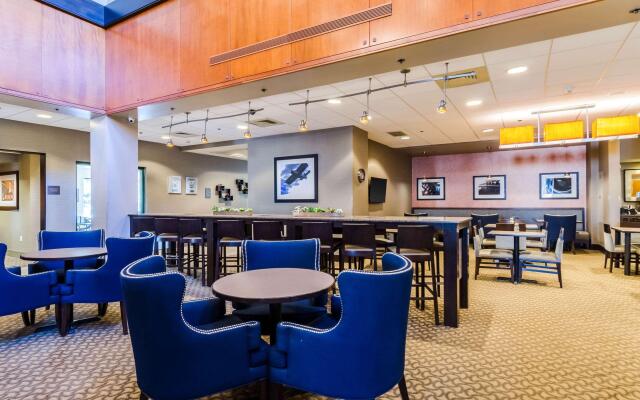 Comfort Inn & Suites Logan International Airport