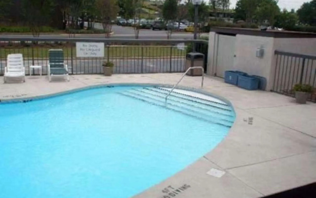 Quality Inn Roanoke Rapids