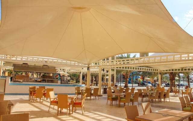 Lagoon Hotel & Resort