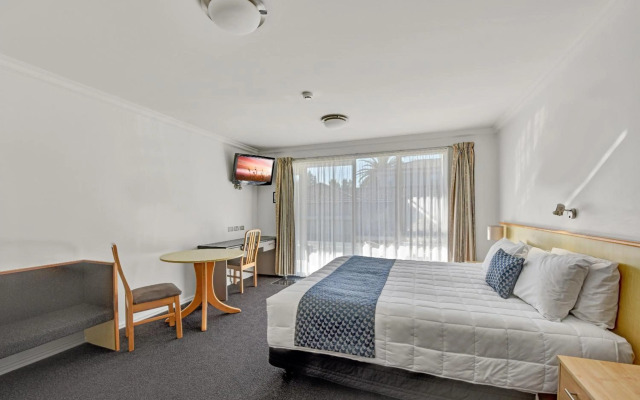 The Hotel Nelson