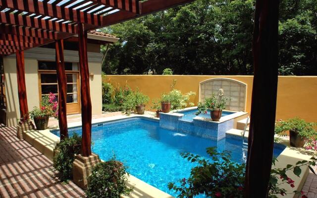 Tamarindo Mango condominiums