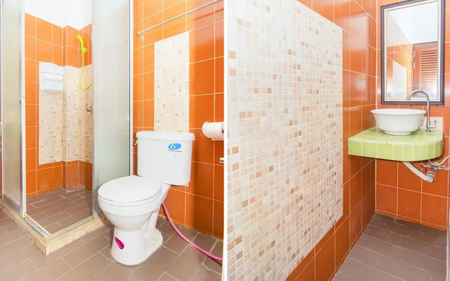 Korwanburi Hotel by OYO Rooms