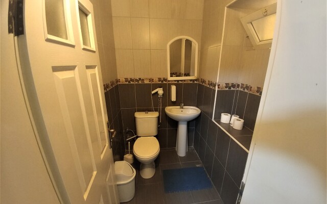 Antique Hostel 