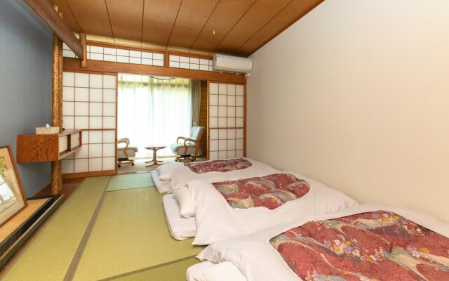 OYO Ryokan Tsuki no Niwa Bandai-Atami Onsen
