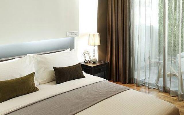 Quad Suites Silom