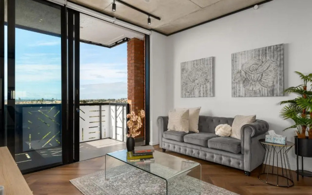 Bridgewater Studio 204