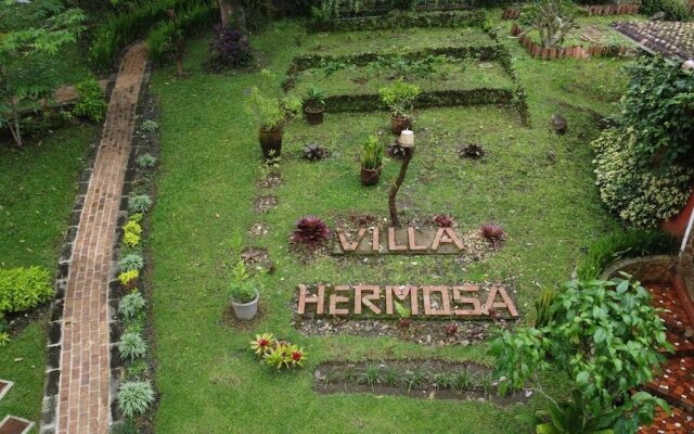 VillaHermosa B&B