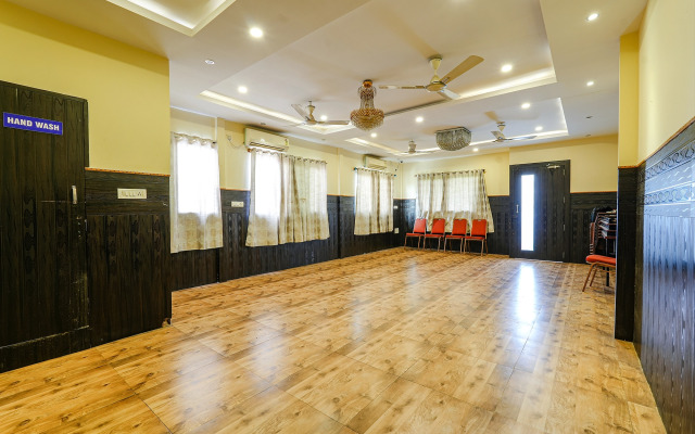 Fabhotel Sairam Residency