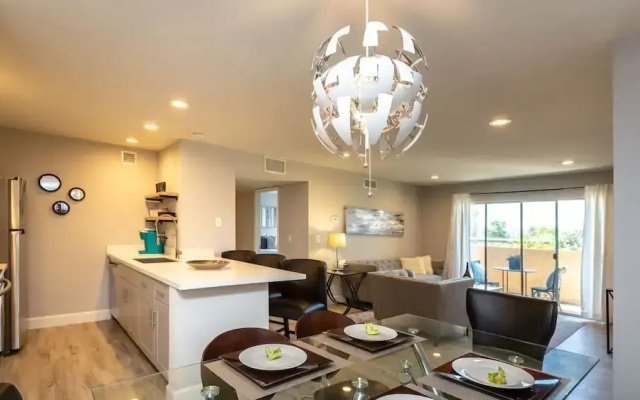 Ultra Modern Old Town Scottsdale 3 Bedroom!