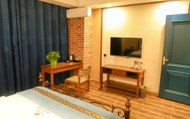 Sunshine Hotel 1st Road (Altay Emerald Bay)