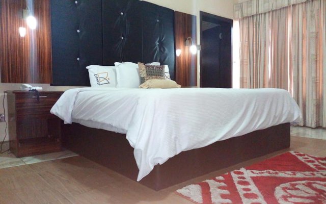 Danest Hotel And Suites
