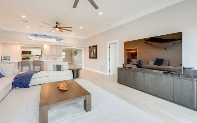 Walkable Waterfront Paradise: Home in Clearwater!