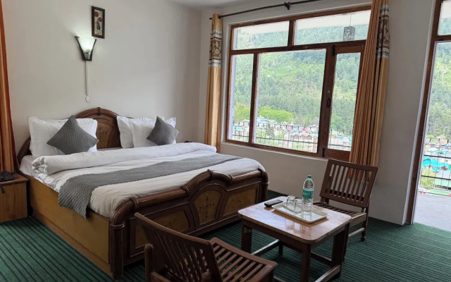 Hotel Alpine Himalayan View  Manali