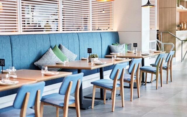 Novotel Cairns Oasis Resort