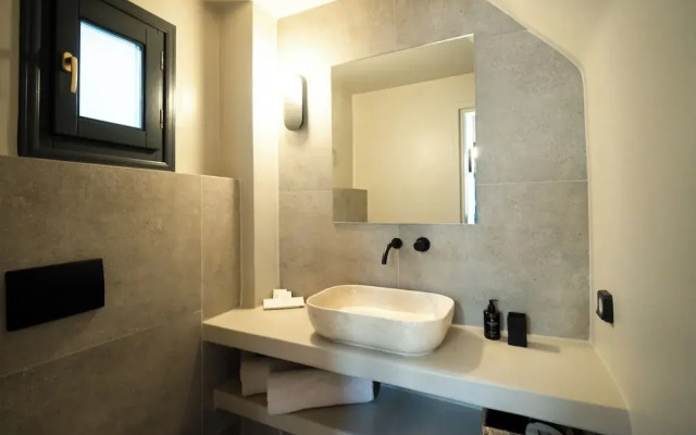 Black Diamond Suites - Adults Only