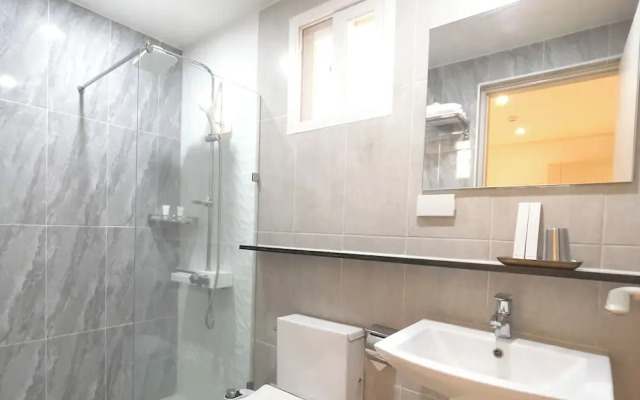 The Clover Hotel Angeles City