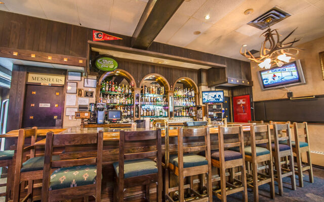 Moxy Banff