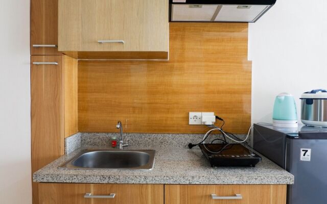 Strategic Studio Apartment at Orchard Mansion Supermall