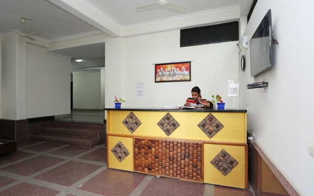 OYO 15822 Ryan Residency